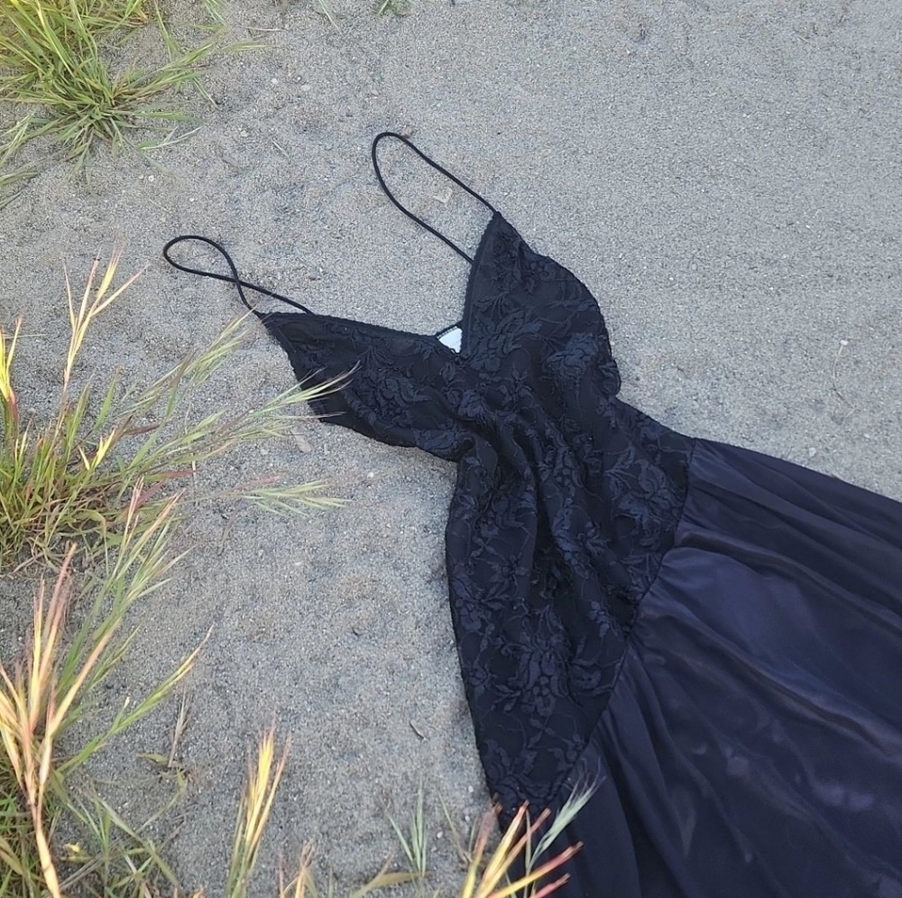 Assymetrical black lace maxi dress